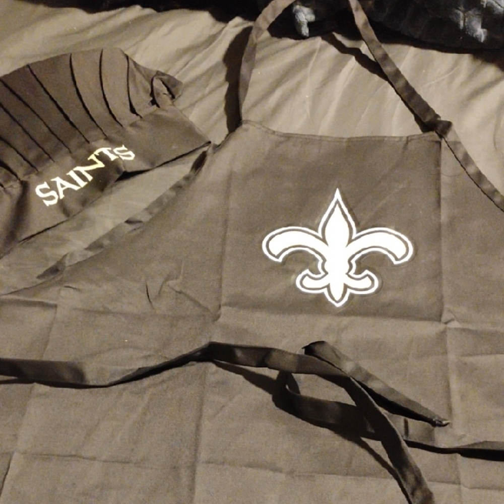 Saints Black Apron and Hat Set